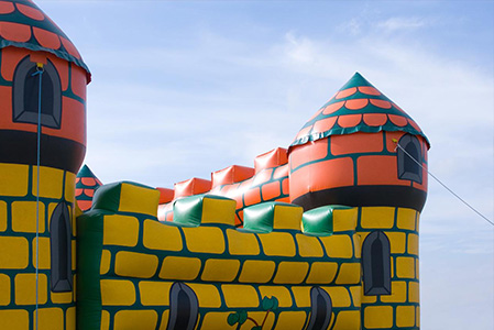 Foto Castillo hinchable 24m2 3 horas