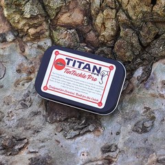 TinTackle Pro – Compact Survival Fishing Kit with Mini Finger Reel | silver