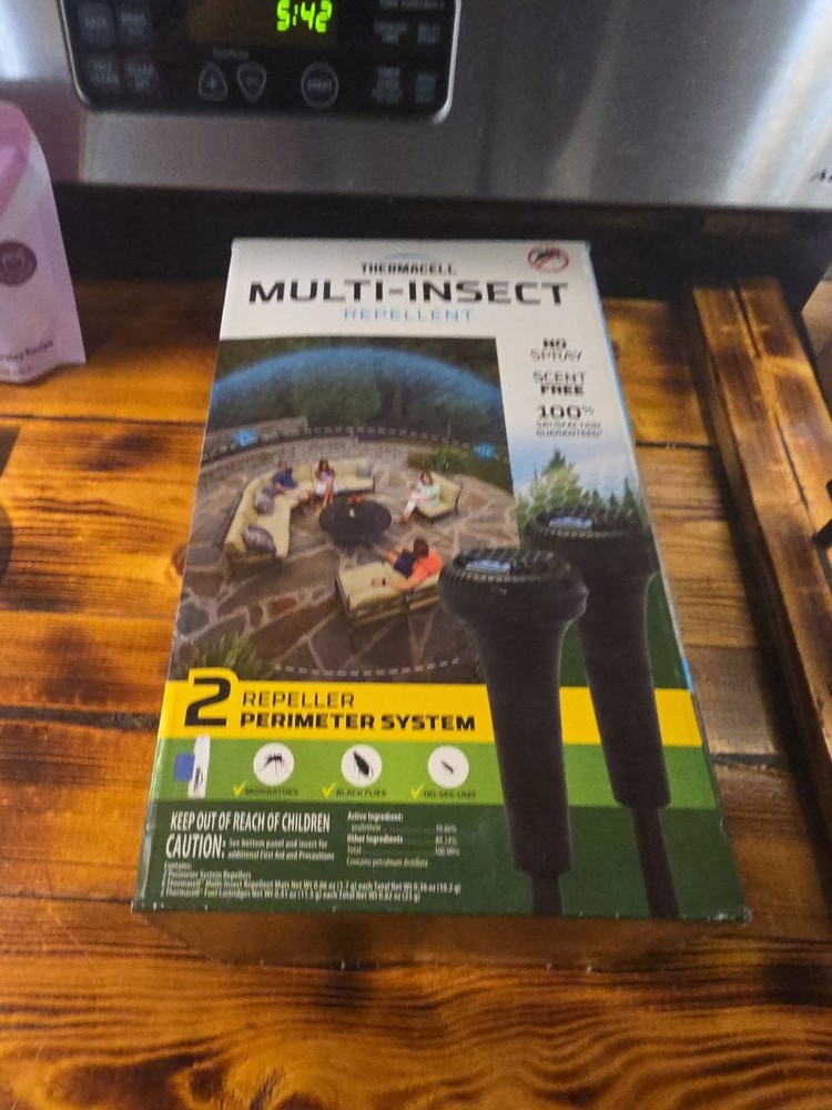 New, Thermacell Multi-Insect Perimeter Repeller System – 2 Repeller System