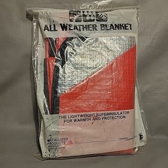 Vtg All-Weather Waterproof Outdoor Survival Blanket – Red/Silver.
