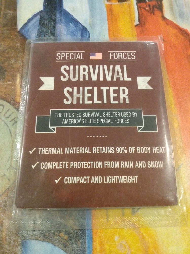 Special Forces Survival Shelter Thermal Material Retains 90% of Body Heat