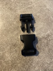 Lot of 40 – 5/8 Inch Contoured Side Release Buckles Plastic Buckle Strap Clip