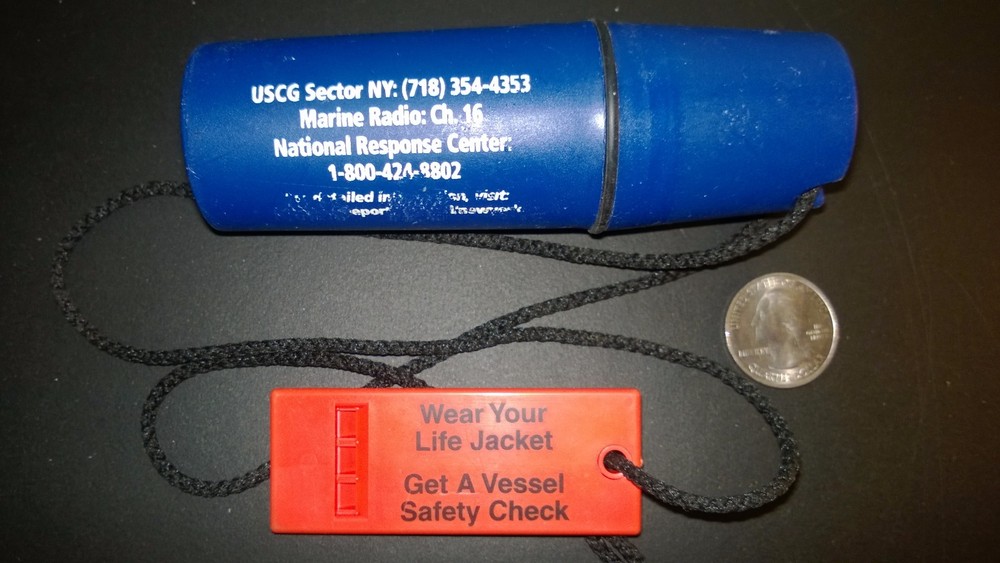 Plastic Whistle with Dry Container for Boat Emergency Survival Marine Safety