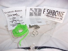 Fish Bone Knotless Rope Tie – Piranha – SEALED NEW IN PACKAGE fluorescent green