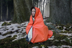 Survival Blanket/Tarp 2.0 with Windproof and Waterproof Material for Emergency,