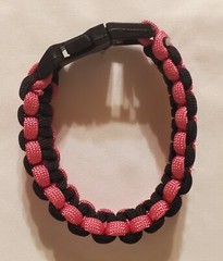 Paracord Survival Emergency Bracelet – 9″ L -Side Release Buckle-Black and Pink