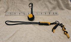 1″ Monkey’s Fist, 1 Wrist Lanyard + 2 Zipper Pulls. 550 Paracord, 1″ Steel Ball