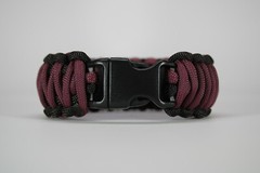 550 Paracord Survival Bracelet King Cobra Black/Burgundy «Made in the USA»