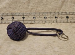 1″ Decorative Nautical Ball Monkeys Fist 5″ Long Color Changing 550 Paracord