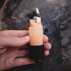 fireSLEEVE Ruggedized Waterproof Lighter Case – Glow in the Dark