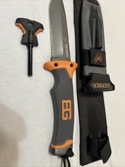 Gerber Bear Grills Basic 8-Piece Survival Kit Mini Knife, Fire Starter, Whistle