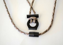 Breakaway Fire Starter Necklace With Camo Fish & Fire 550 Paracord Survival Cord