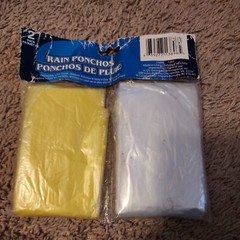 2 PACK RAIN PONCHOS 2 DISPOSABLE RAIN PONCHOS