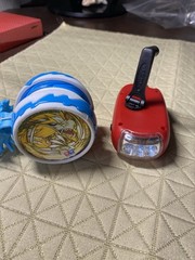 Lot of 2 – Audley YoYo Collection & Dynamo Hand Crank Flashlight