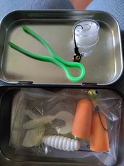 Survival pocket handline kit
