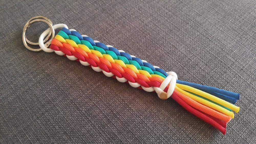 Handmade Paracord Key Chain Red / Orange / Yellow / Green / Blue