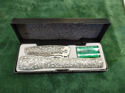 NRA National Rifle Association Survival Combo Set Flashlight & Knife NEW Camo FS