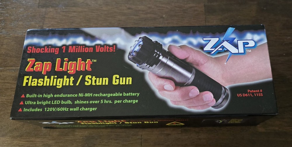 ZAP Light Extreme 1,000,000 Volt Stun Gun Flashlight Ultra Bright LED 120v/60Hz