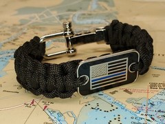 PARACORD SURVIVAL BRACELET WITH AN AMERICAN FLAG, POLICE, FIRE DEPARTMENT, NEW