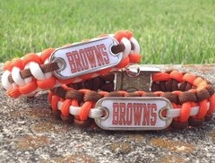 Cleveland Browns Paracord Bracelet w/ NFL Dog Tag and Metal Buckle. AWESOME!!!