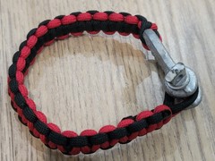 Paracord Custom Fashion Bracelet Red / Black w Shackle Hook XXL