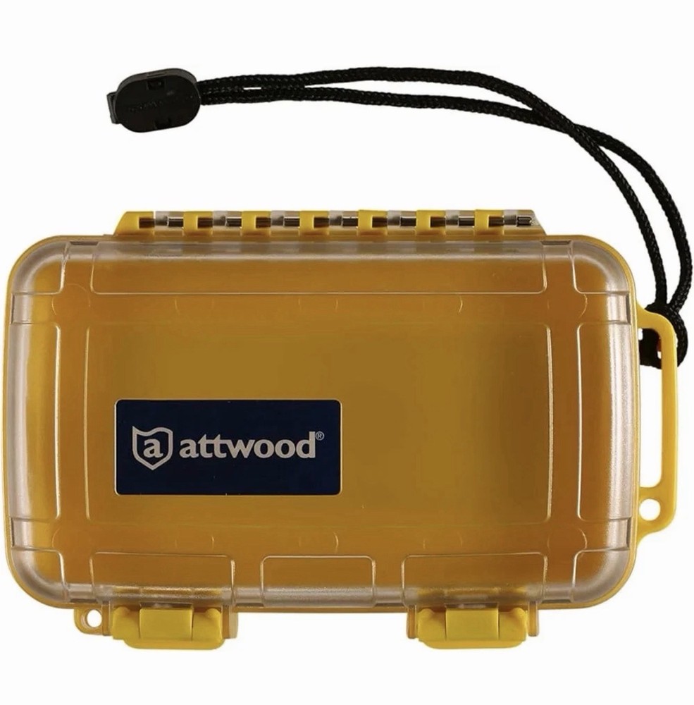 Attwood 11896-1 Dry Case Medium, 7-3/16×4-3/4