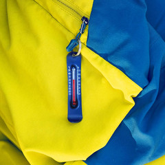 Brrr-Ometer – Snowsport Zipper Pull Thermometer for Jacket, Parka