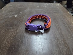 Paracord Bracelet Purple, Orange, Purple Clip
