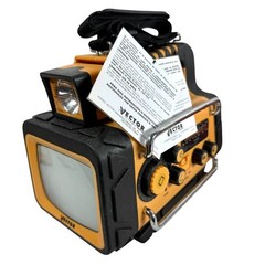Vector Tough Bright Storm Tracker VEC135 Weather Radio With Flashlight WORKS