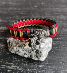 Handmade «Modified Cobra» Paracord Bracelet for a 7 3/4″ Wrist