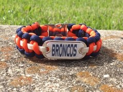 Denver Broncos Paracord Bracelet w/ NFL Dog Tag and Metal Buckle. AWESOME!!!