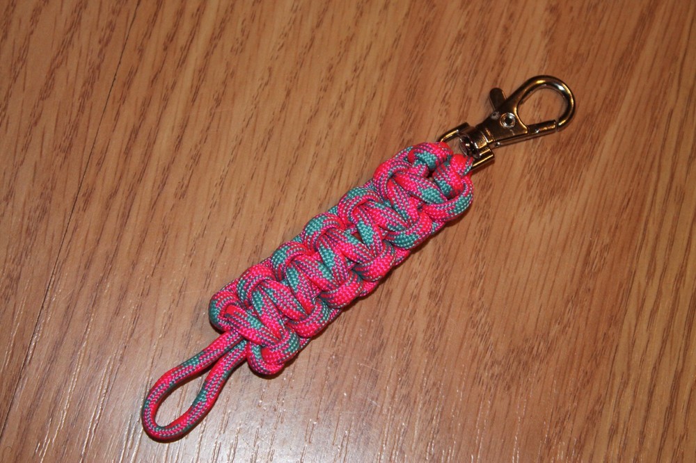 New Paracord Keychain with lobster claw clip – cotton candy