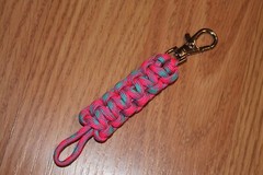 New Paracord Keychain with lobster claw clip – cotton candy