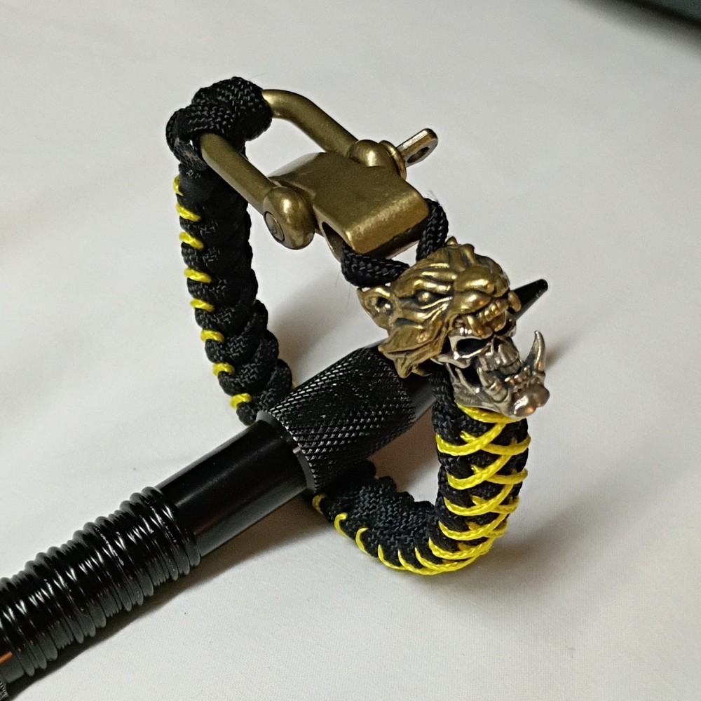 Black Yellow Paracord Bracelet with Skull Wearing Tiger Head Hat