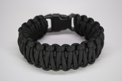 550 Paracord Survival Bracelet King Cobra Solid Black «Made in the USA»