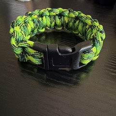 Handmade Paracord Bracelet Green Camo/Black