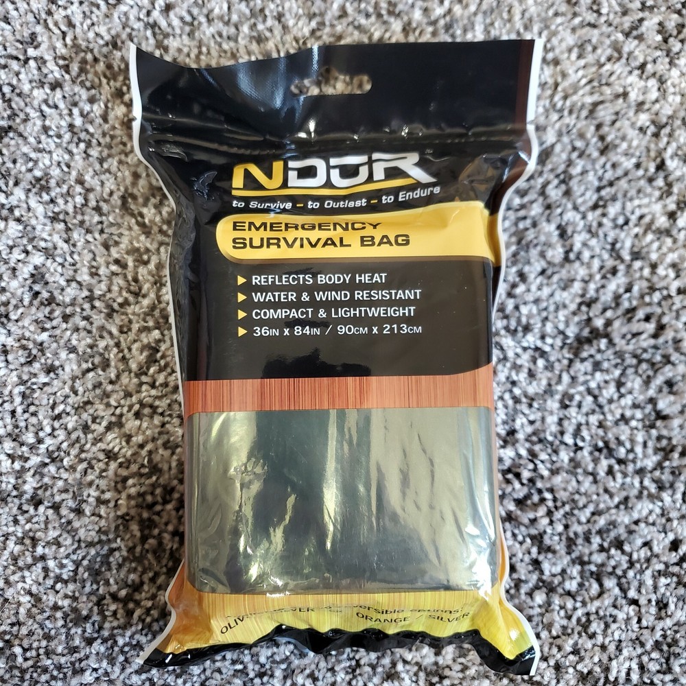 NDUR EMERGENCY SURVIVAL BAG OLIVE/SILVER, 36 » x 84″ Strong Material New