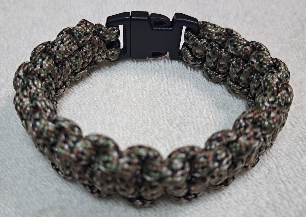 Paracord Digital Camo Bracelet 9 Feet 7 Strand 550 LB