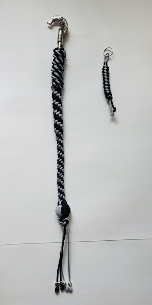 Motorcycle Paracord get-back whip & color matching keychain !