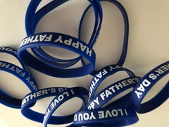 SET OF 5 SILICON BRACELETS ASSORTED COLORS SIZE AND DESIGN