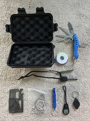 NEW Eachway All-In-1 Mini Survival Equipment Tool Kit BLACK BLUE