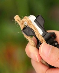 No Flint Survival Paracord Bracelet Tactical Whistle Emergency Rescue Wristband