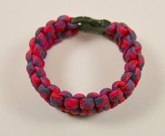 Paracord 550 Bracelet Red Blue, Size S, 7.25″long New