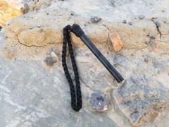 Ferro Rod Fire Starter – The BigDaddy – Orange – 5in by 1/2in with 550 Paracord