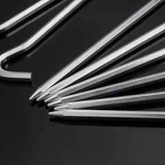 Tent Pegs – 18Pcs Aluminium Stakes with Hook – 7’’ Silver 18pcs