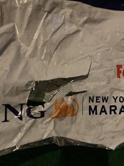2011 New York City Marathon NYRR Finisher Solar Thermal Blanket Heat Sheet Wrap