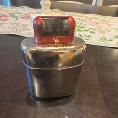 Vintage Jon-e Giant Size Self Starting Catalytic Hand Warmer