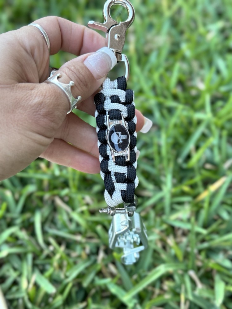 Paracord Glove Clip black and white Punisher tag refinery blue collar keychain