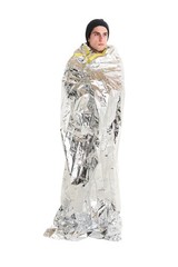 Coghlan’s Emergency Bag, Wind & Waterproof, Camping Survival Heat Retention