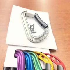 Petzl Spirit Carabiner – Durable, Lightweight Carabiner M061AB01 – New With Tags